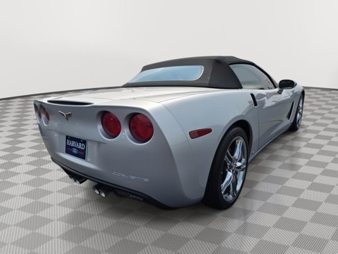 Used 2009 Chevrolet Corvette Convertible w/ Z51 Performance Package image 4