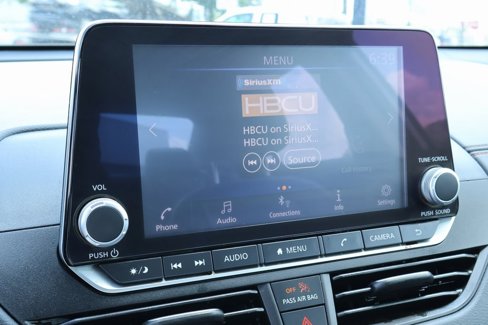 Used 2022 Nissan Altima 2.5 SR image 3