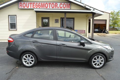 Used 2018 Ford Fiesta SE w/ Equipment Group 201A image 9