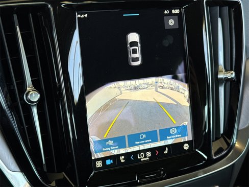 Certified 2025 Volvo S60 B5 Core image 18
