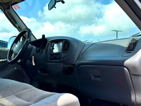 Used 2003 Ford F150 XLT image 15