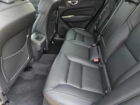 New 2025 Volvo XC60 B5 Core w/ Protection Package Premier image 25