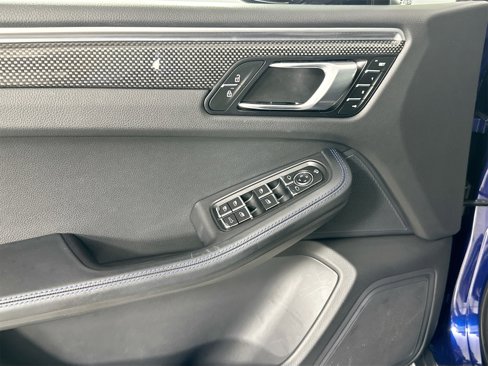 Certified 2024 Porsche Macan w/ Premium Plus Package image 33