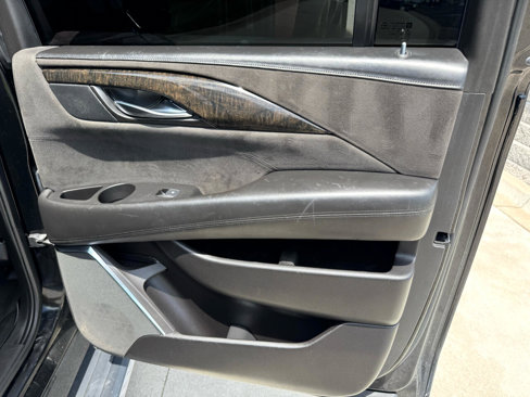 Used 2015 Cadillac Escalade ESV Platinum image 20