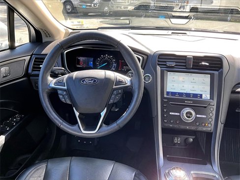 Used 2020 Ford Fusion Titanium image 5
