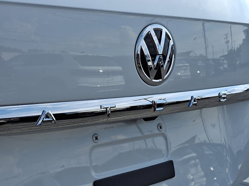 Used 2018 Volkswagen Atlas SE image 31