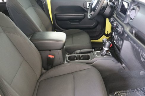 Used 2023 Jeep Wrangler Sport S image 31