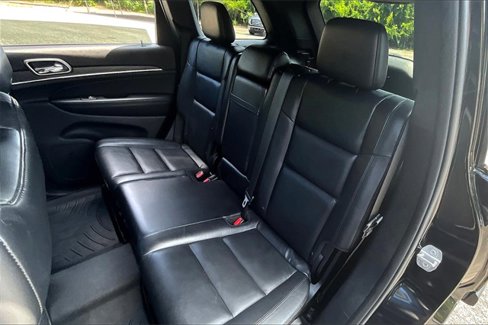 Used 2018 Jeep Grand Cherokee Limited image 21