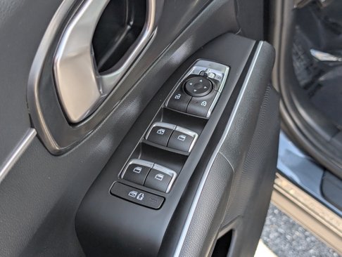 Used 2021 Kia Sorento S w/ Panoramic Sunroof Package image 15
