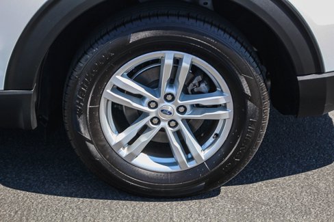 Used 2022 Ford Explorer XLT w/ Equipment Group 202A image 11