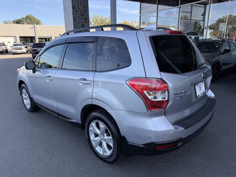 Used 2016 Subaru Forester 2.5i Premium image 3