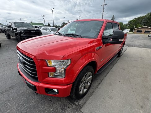 Used 2016 Ford F150 XLT w/ Equipment Group 302A Luxury image 7