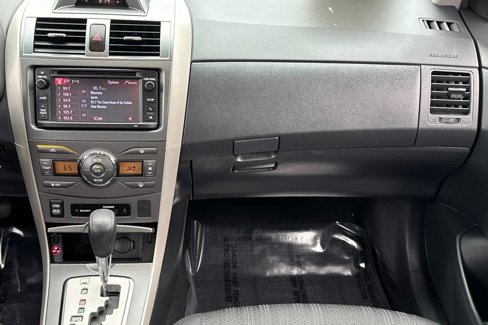 Used 2013 Toyota Corolla S w/ Premium Pkg image 28
