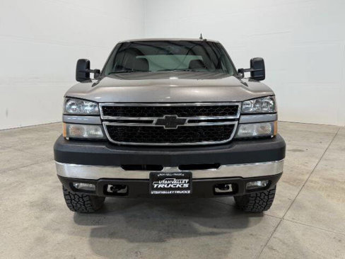 Used 2007 Chevrolet Silverado 2500 LT w/ Heavy-Duty Power Package image 3