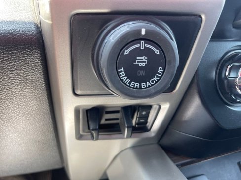 Used 2016 Ford F150 Lariat image 29