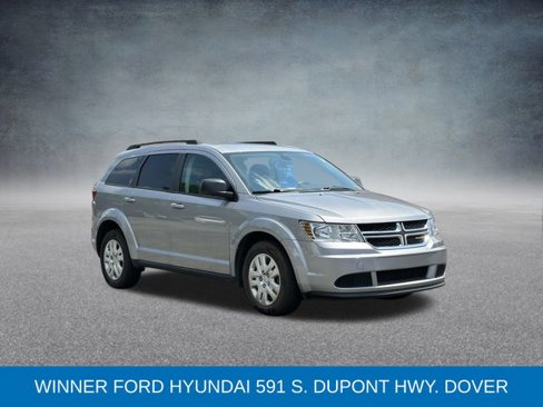 Used 2019 Dodge Journey SE image 4