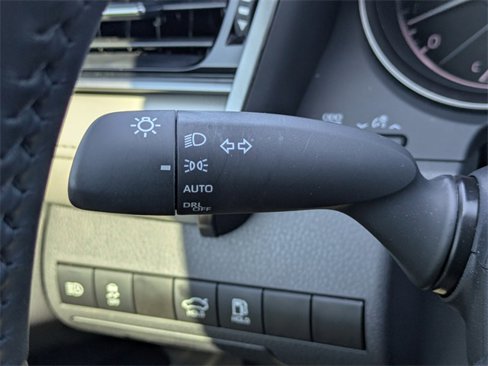 Used 2024 Toyota Camry SE image 26