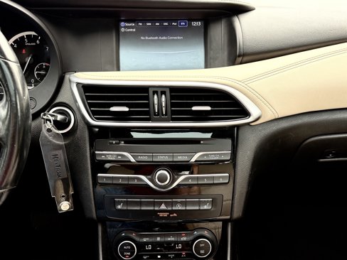 Used 2018 INFINITI QX30 image 28