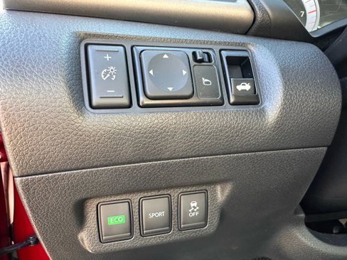 Used 2014 Nissan Sentra SV image 25