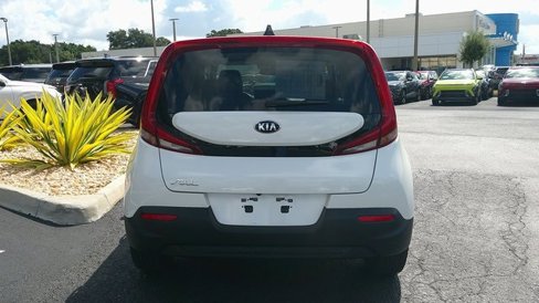Used 2021 Kia Soul LX image 19