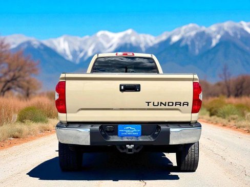 Used 2017 Toyota Tundra SR5 w/ SR5 Upgrade Package image 4