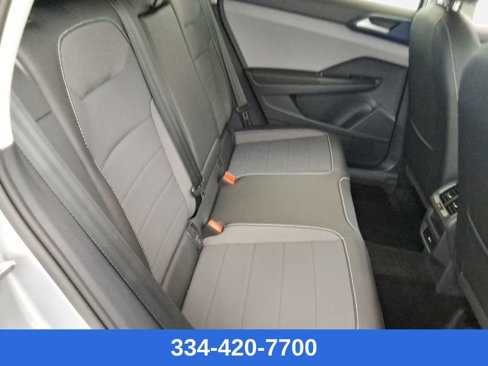 Certified 2024 Volkswagen Taos SE image 15
