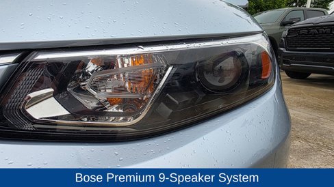 Used 2017 Chevrolet Malibu LT w/ Leather Package image 11