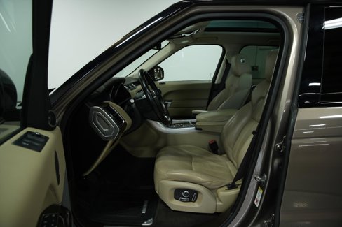 Used 2016 Land Rover Range Rover Sport HSE image 30