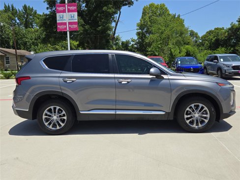 Used 2019 Hyundai Santa Fe SE image 8
