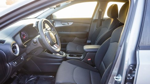 Used 2022 Kia Forte LXS image 17