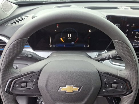 New 2025 Chevrolet Trax LT image 9