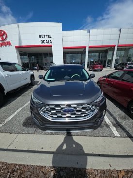 Used 2022 Ford Edge Titanium image 2