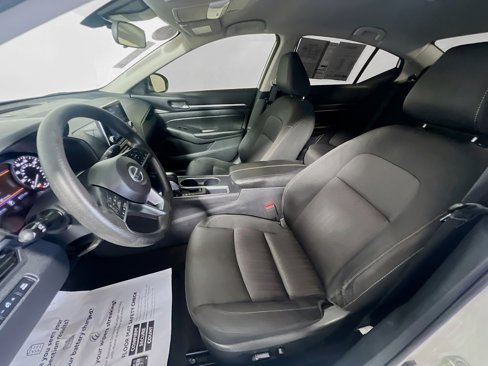Used 2022 Nissan Altima 2.5 SV image 14
