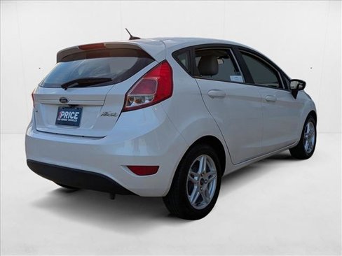Used 2018 Ford Fiesta SE image 5
