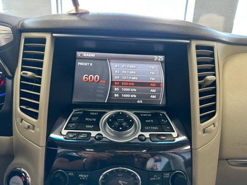 Used 2009 INFINITI FX35 AWD w/ Technology Pkg image 43