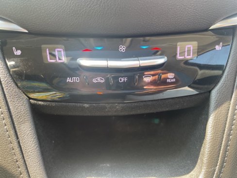 Used 2018 Cadillac XT5 Luxury image 28