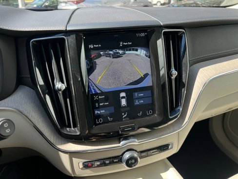 Used 2018 Volvo XC60 T8 Inscription w/ Advanced Package image 21