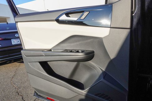 New 2025 Volkswagen Taos S image 13