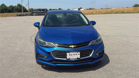Used 2017 Chevrolet Cruze Premier image 3