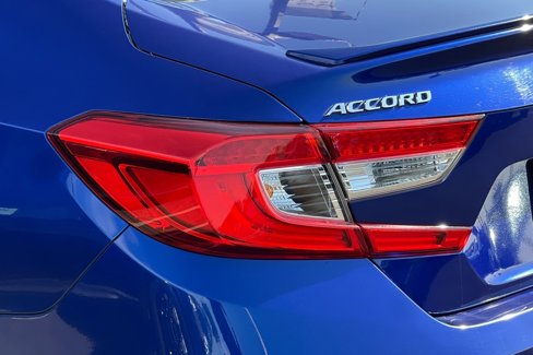 Used 2018 Honda Accord Sport image 48