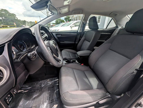 Used 2019 Toyota Corolla XLE image 18