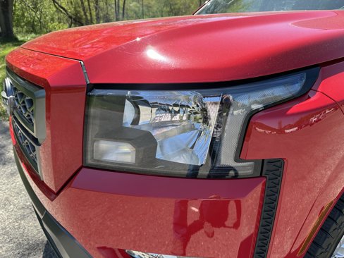 Used 2022 Nissan Frontier SV image 13