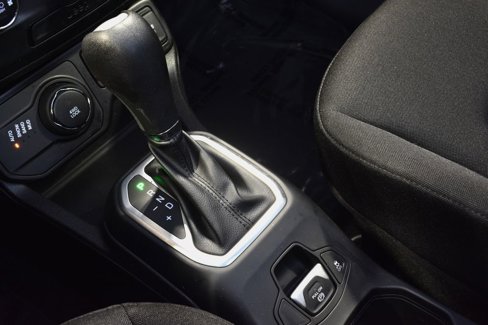 Used 2020 Jeep Renegade Sport image 25