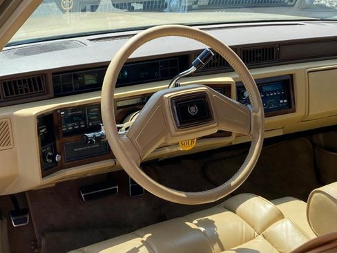 Used 1986 Cadillac De Ville Fleetwood image 8