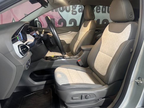 Used 2022 Chevrolet Bolt EUV Premier w/ Launch Edition image 18