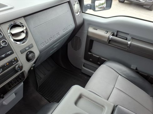 Used 2011 Ford F250 XLT w/ XLT Premium Pkg image 24