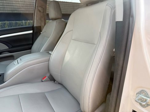 Used 2015 Toyota Highlander XLE image 20