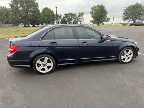 Used 2013 Mercedes-Benz C 300 4MATIC Sedan image 4