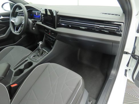 New 2025 Volkswagen Jetta Sport image 18