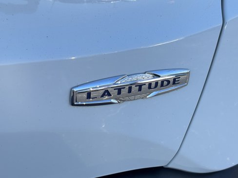 Used 2022 Jeep Renegade Latitude image 13